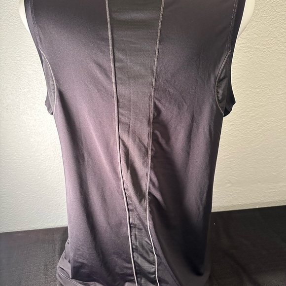 Columbia Sportswear Women's Base Layer Lightweight Sleeveless Top Size XL - Picture 4 of 5